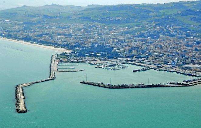 B&B Al Fiume Colonnella Dış mekan fotoğraf